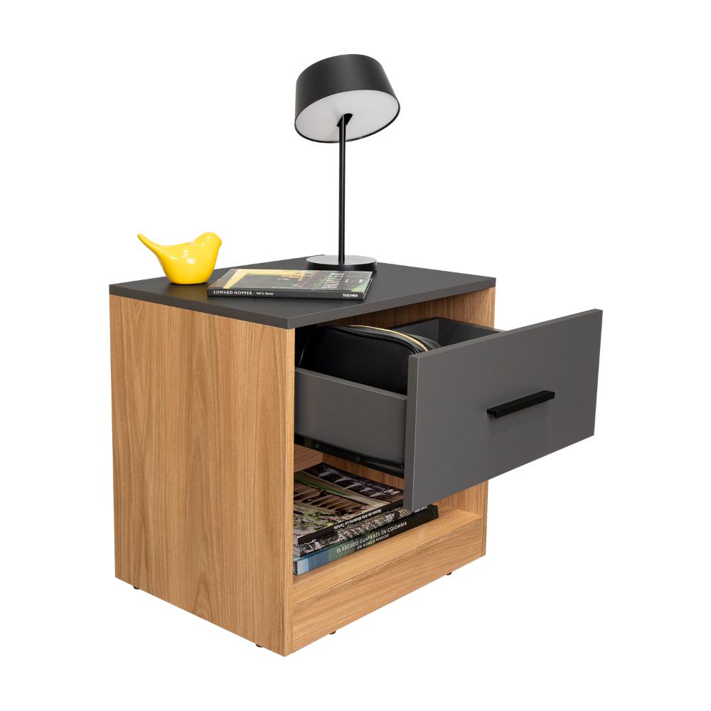 Mesa de Noche Giroa, Plata Oscuro y Fresno Europeo, con espacio para colocar objetos decorativos (vista 2)